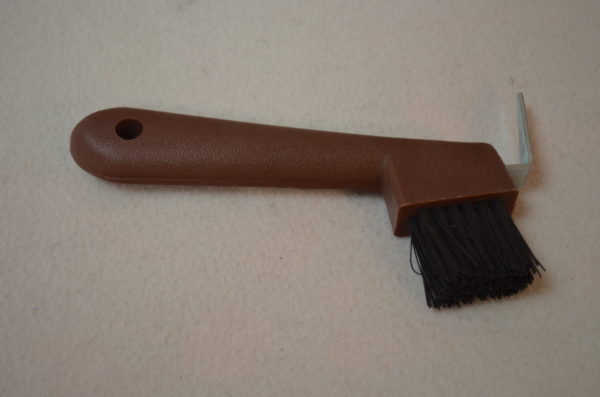 CURE PIEDS AVEC BROSSE ROUGE – Image 2